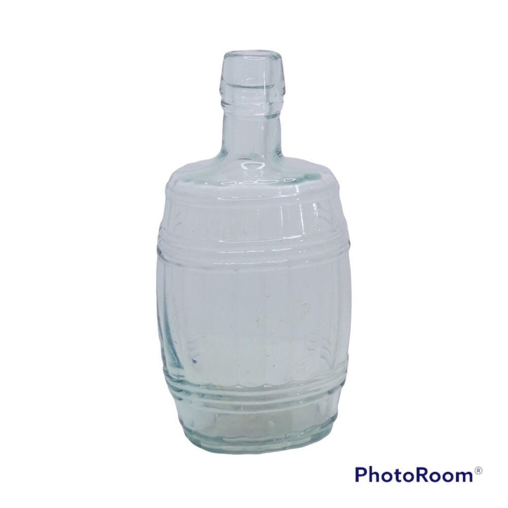 💚 Vintage Glass Bottle